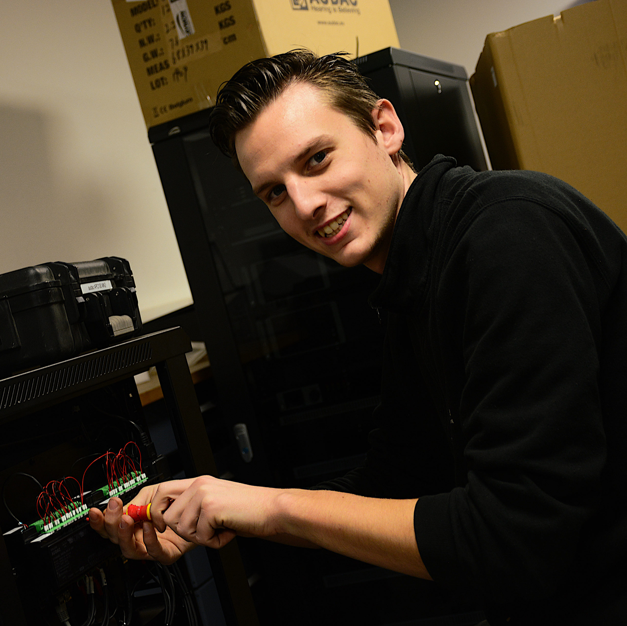 Mike Stols (AV-Tech) Mike Stols (AV-Tech)